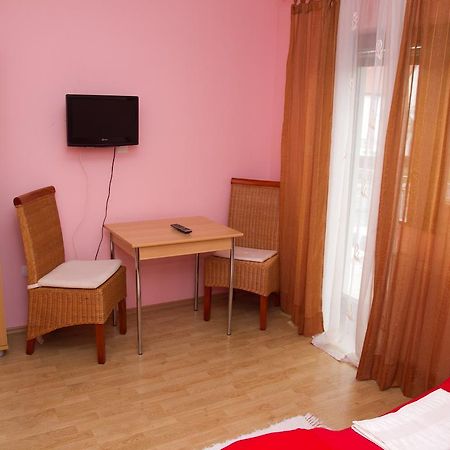 Guest House Pri Treh Lipah Ptuj Buitenkant foto