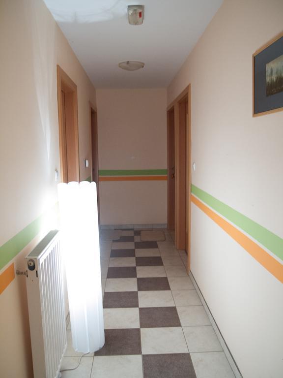 Guest House Pri Treh Lipah Ptuj Buitenkant foto